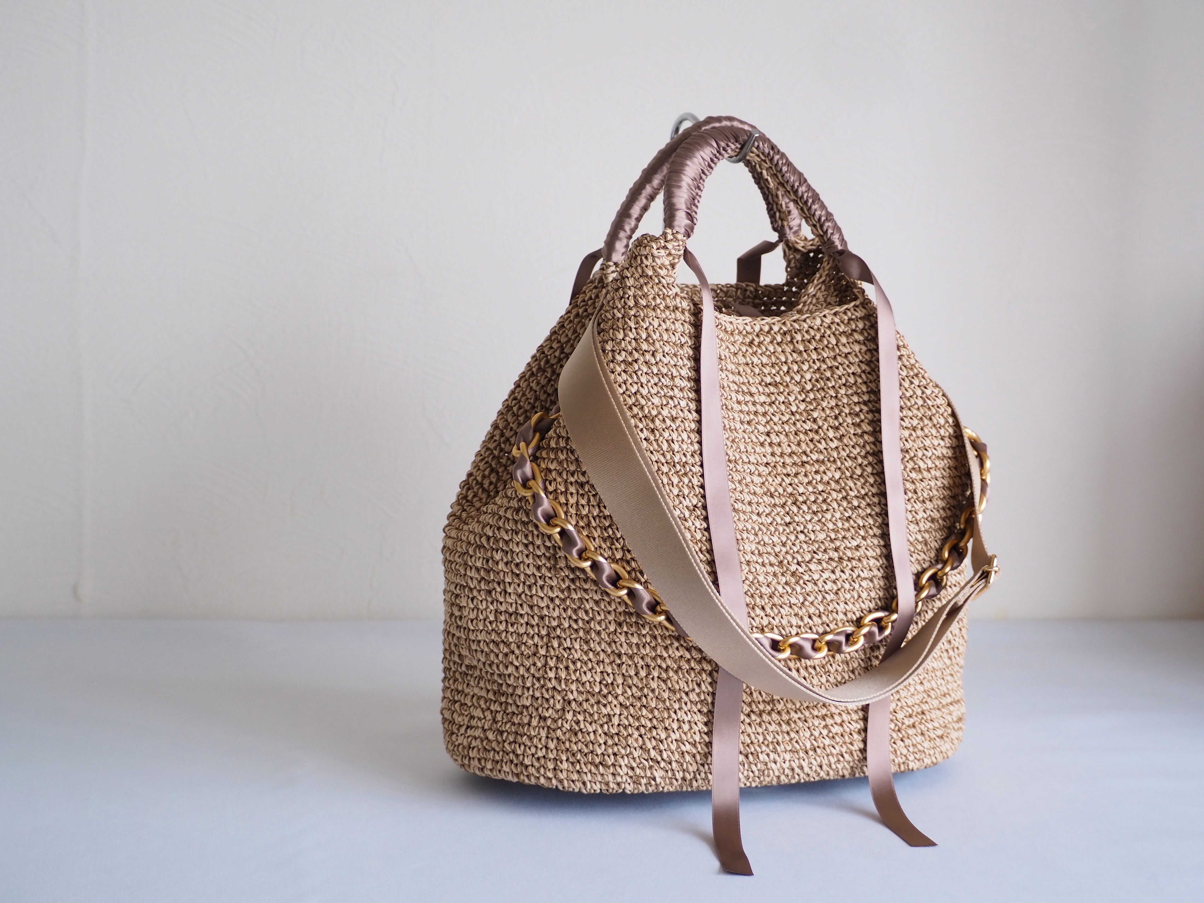 とにかく軽くて、大きくて、斜め掛けもできる、超便利な Horizon