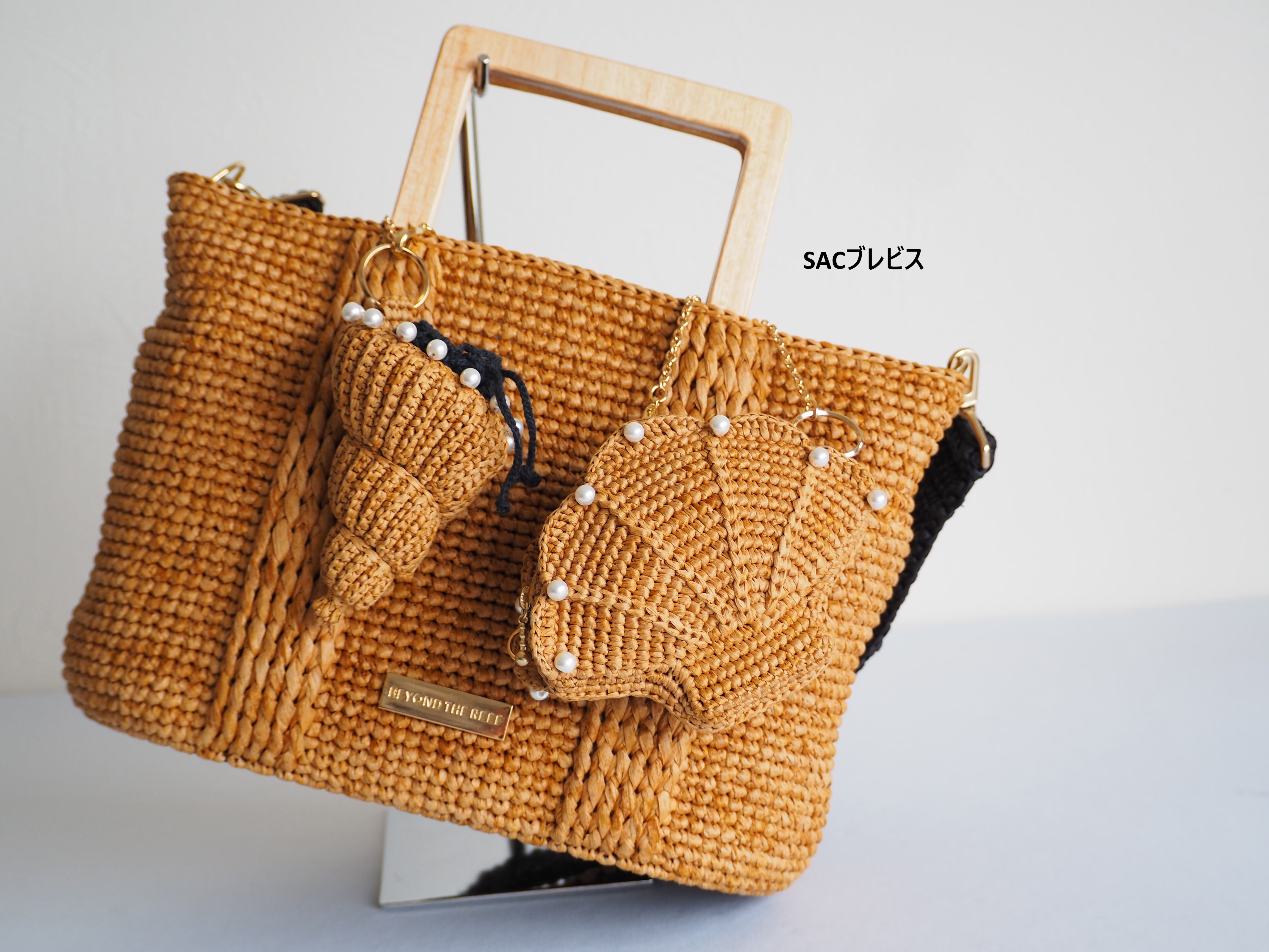 多様なモチーフのチャームセット チャーム TRUZ – LINE FRIENDS SQUARE JAPAN OFFICIAL