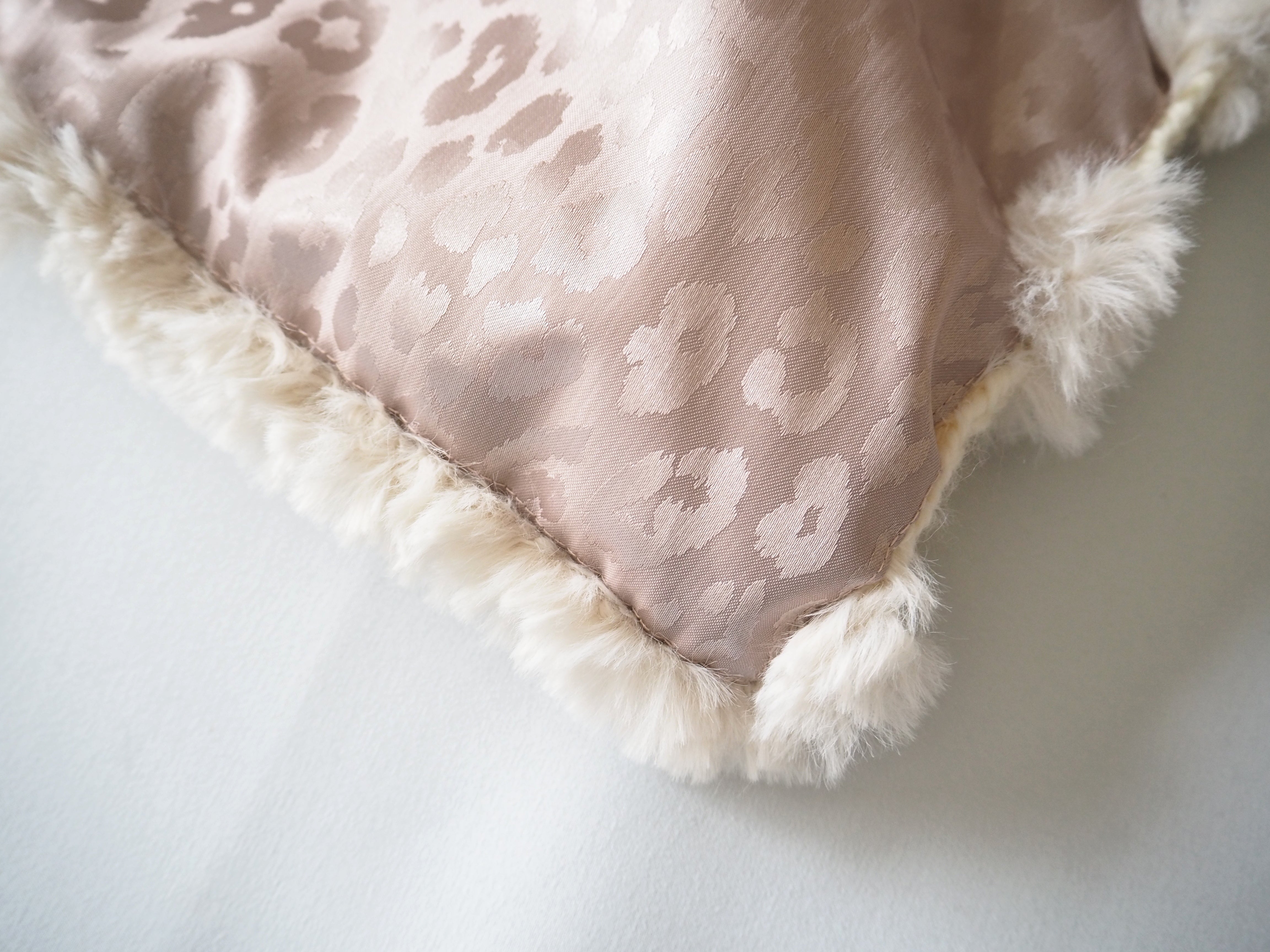 Moco shawl / モコ ショール – BEYOND THE REEF