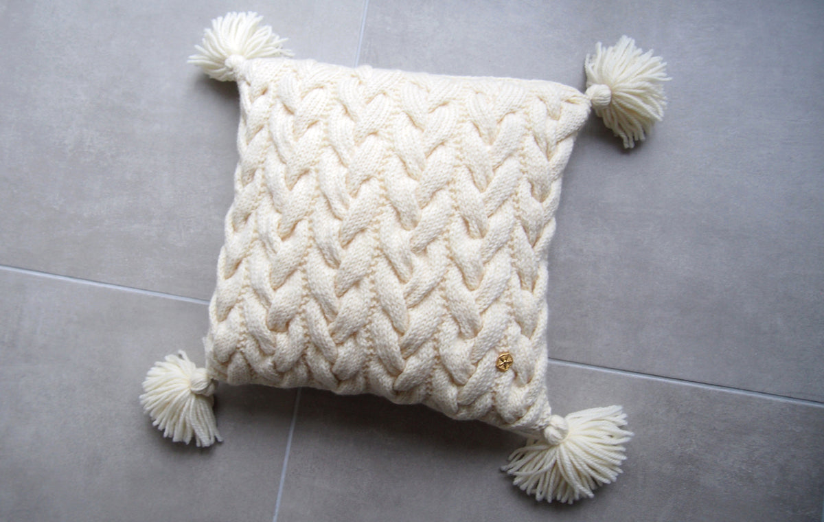 クッションカバー INE – BEYOND THE REEF