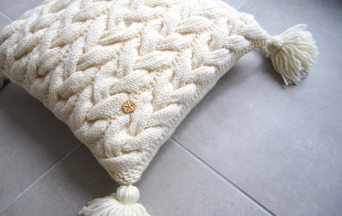 クッションカバー INE – BEYOND THE REEF